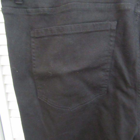 NWT! Lane Bryant On-The-Go Black Ankle Pants - Size 26 - Picture 10 of 10